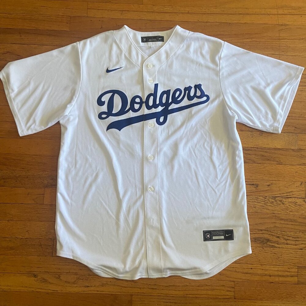 Dodgers NWOT Mookie Betts white Jersey